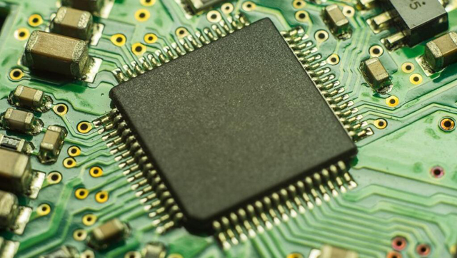 收購【Intel】現(xiàn)場可編程門陣列：Stratix IV FPGAs、SoC FPGAs、Cyclone 10 FPGAs、Arria FPGAs