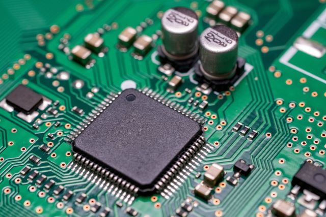 電子元器件回收商！明佳達(dá)長(zhǎng)期專注于高通（Qualcomm）處理器芯片及AI芯片的回收